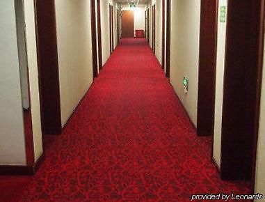 Отель Super 8 Beijing Guang Ming Qiao Экстерьер фото